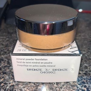 Mary Kay Mineral Powder Foundation, Bronze 3, NEW, .28 oz
